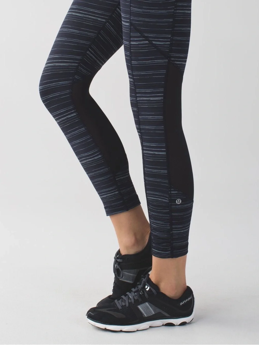 Lululemon Speed Crop Cyber Stripe Mesh Panel Training Leggings Vibe Size 8